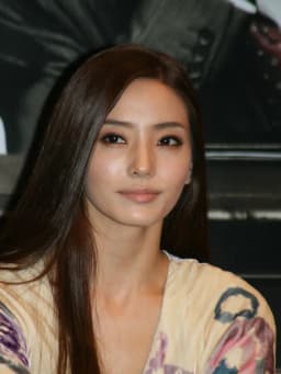 Han Chae-young