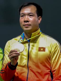 Hoàng Xuân Vinh