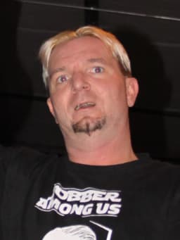 James Ellsworth (wrestler)