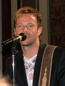 James Fox (singer)