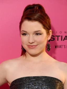Jennifer Stone