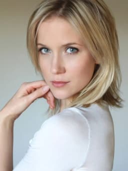 Jessy Schram