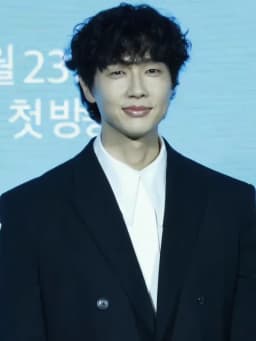 Ji Hyun-woo