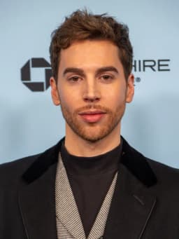 Jordan Gavaris