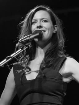 Joy Williams (singer)