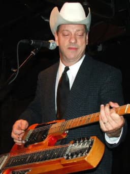 Junior Brown