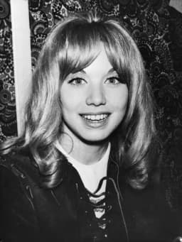 Karina (Spanish singer)