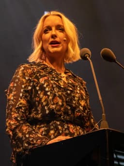 Lauren Laverne