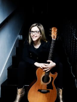 Lisa Loeb
