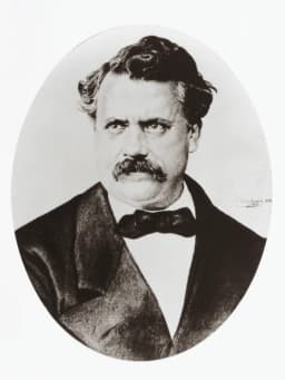 Louis Vuitton (designer)