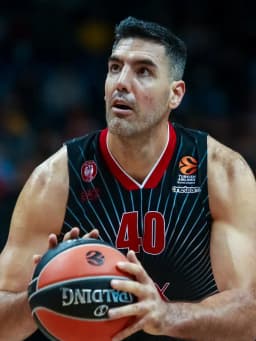 Luis Scola
