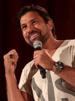 Manu Bennett