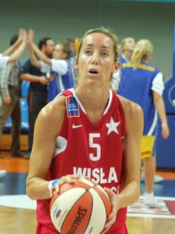 Marta Fernández (basketball)