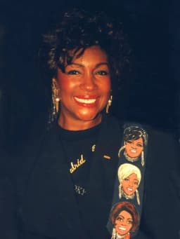 Mary Wilson (singer)