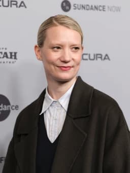 Mia Wasikowska