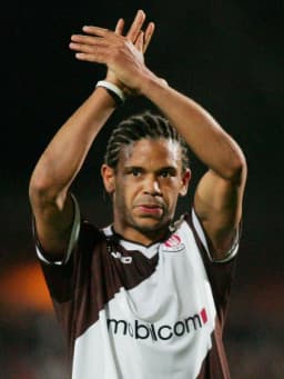 Michél Mazingu-Dinzey