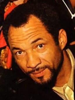 Mike Elliott (saxophonist)