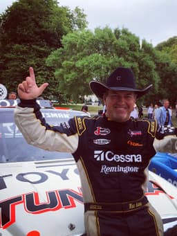 Mike Skinner (racing driver)