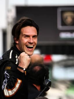 Miloš Pavlović (racing driver)