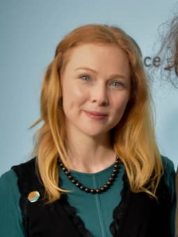 Molly C. Quinn
