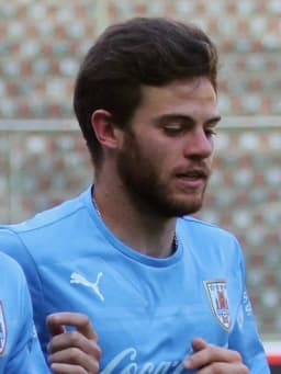 Nahitan Nández