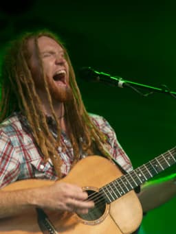Newton Faulkner