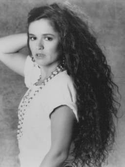 Nicolette Larson