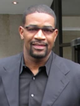 Otis Smith (basketball)