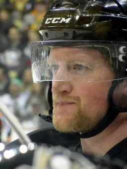 Paul Martin (ice hockey)