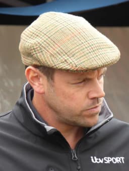 Paul O'Neill (racing driver)