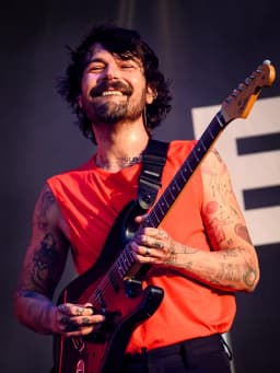 Simon Neil