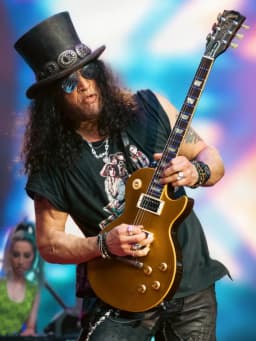 Slash (musician)