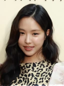 Son Na-eun