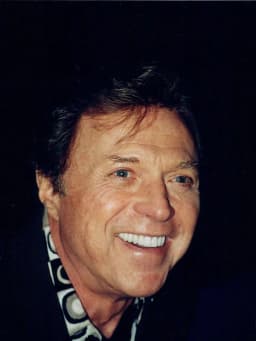 Steve Lawrence