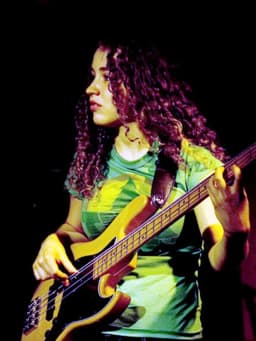 Tal Wilkenfeld