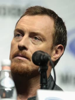 Toby Stephens