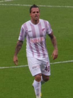 Vitolo (footballer, born 1983)