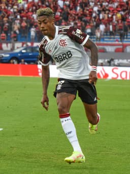 Bruno Henrique (footballer, born 1990)