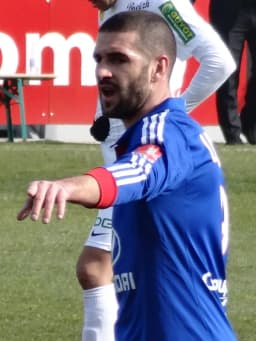 Lisandro López (footballer, born 1983)