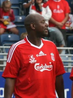Michael Thomas (footballer, born 1967)